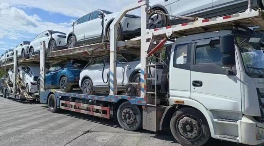 六庫到成都私家車托運.jpg