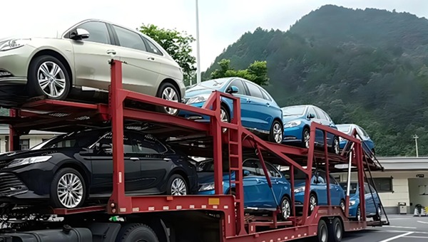 轎車(chē)托運(yùn)
